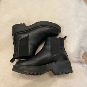 Black Chelsea Boots